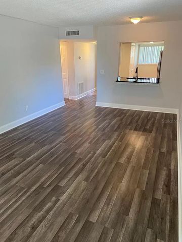 6308 NEWTOWN CIRCLE 8B1, Tampa, FL 33615