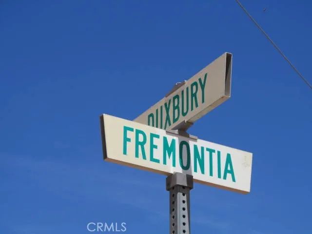 28 Fremontia, Oak Hills, CA 92344