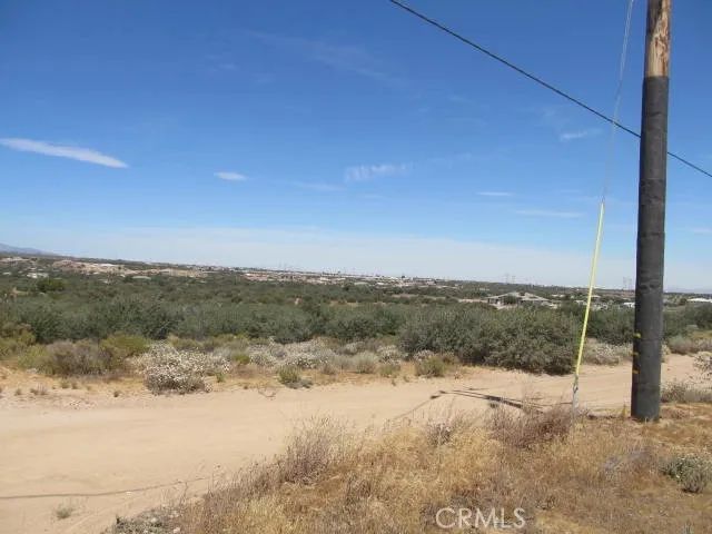 28 Fremontia, Oak Hills, CA 92344
