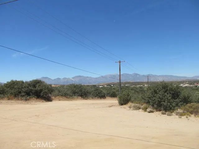 28 Fremontia, Oak Hills, CA 92344