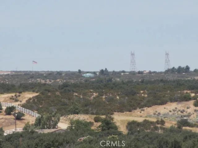 28 Fremontia, Oak Hills, CA 92344