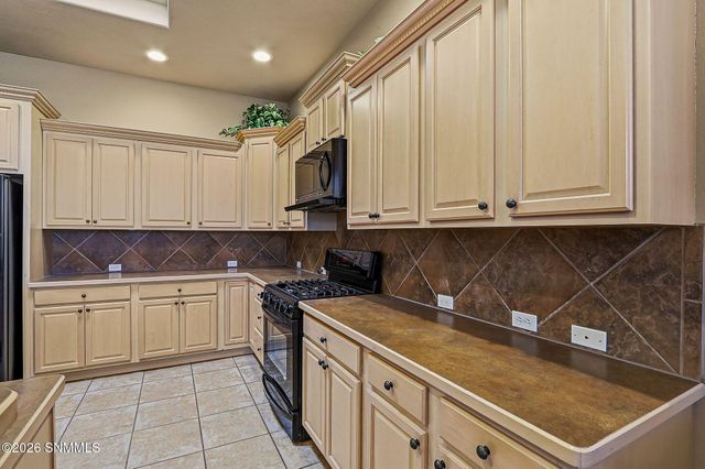 2266 Spirit Rock Drive, Las Cruces, NM 88011