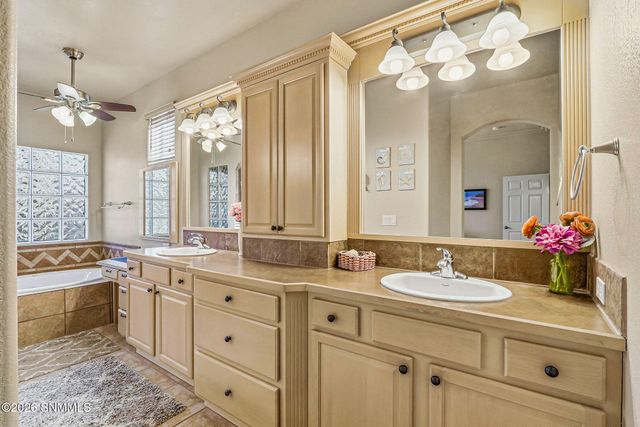 2266 Spirit Rock Drive, Las Cruces, NM 88011