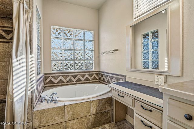 2266 Spirit Rock Drive, Las Cruces, NM 88011