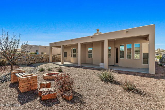 2266 Spirit Rock Drive, Las Cruces, NM 88011