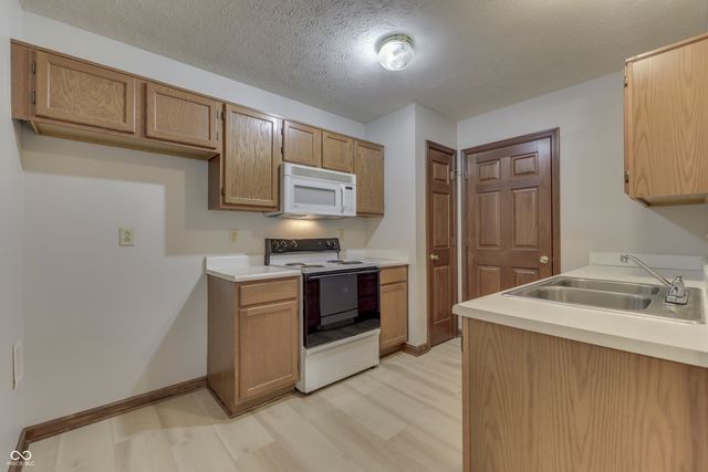 1012 Wild Ivy Trail, Franklin, IN 46131