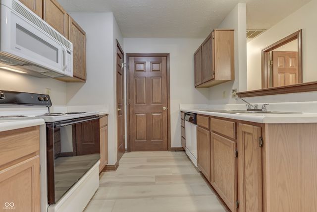1012 Wild Ivy Trail, Franklin, IN 46131