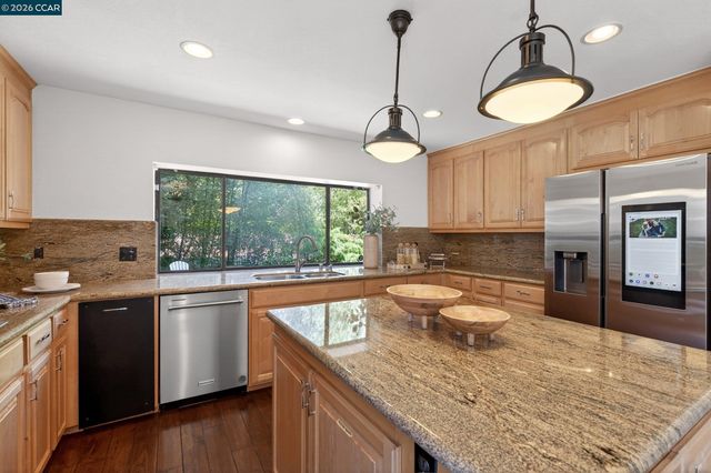 521 Buttonwood Dr., Danville, CA 94506