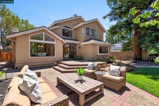 521 Buttonwood Dr., Danville, CA 94506