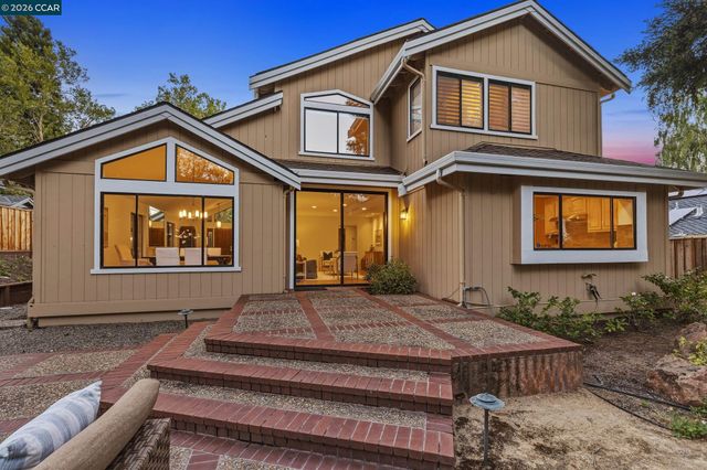 521 Buttonwood Dr., Danville, CA 94506
