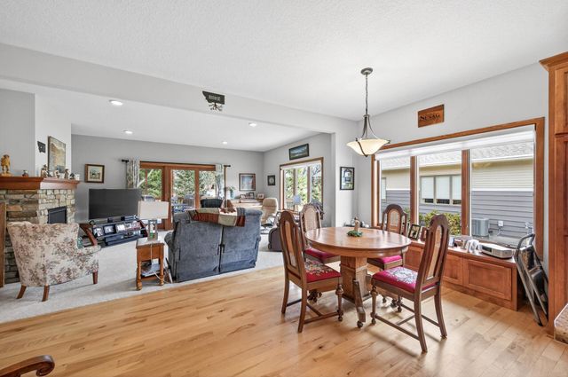 2021 Goodview Avenue N, Oakdale, MN 55128