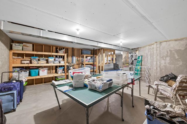 2021 Goodview Avenue N, Oakdale, MN 55128