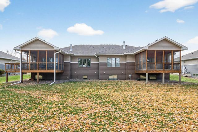 2021 Goodview Avenue N, Oakdale, MN 55128