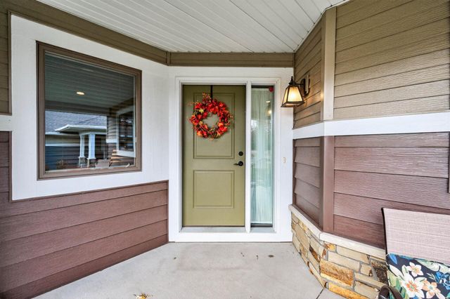 2021 Goodview Avenue N, Oakdale, MN 55128