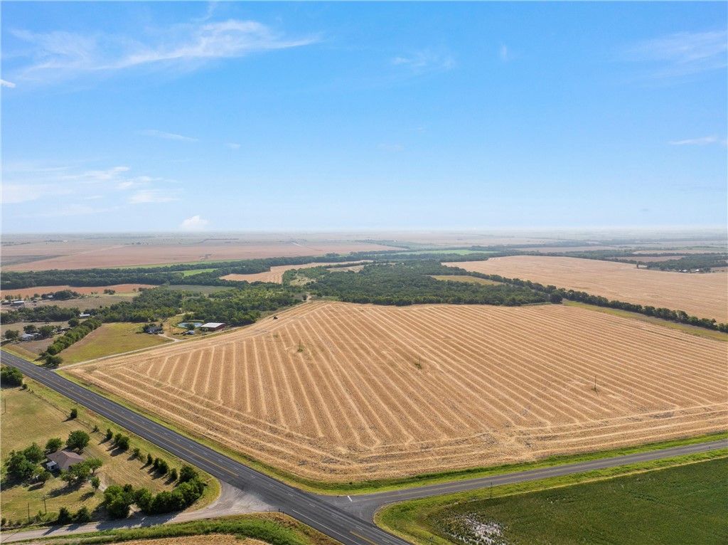 000 State Hwy 77 Highway, Rosebud, TX 76570