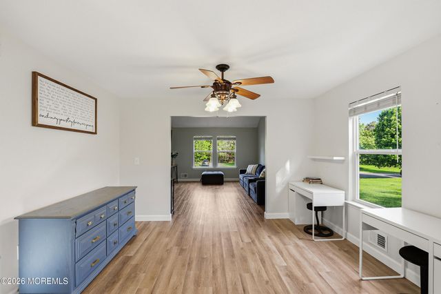 11 Country Road, Jackson, NJ 08527