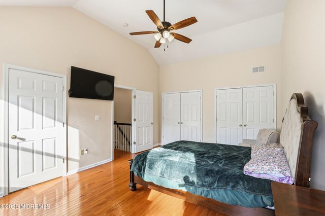 11 Country Road, Jackson, NJ 08527