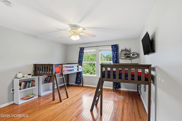 11 Country Road, Jackson, NJ 08527