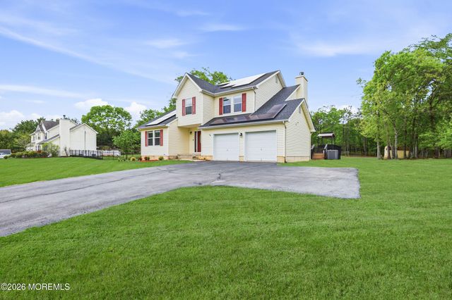 11 Country Road, Jackson, NJ 08527