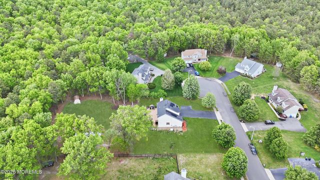 11 Country Road, Jackson, NJ 08527