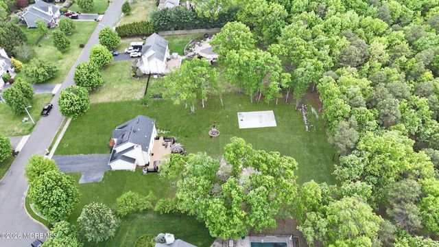 11 Country Road, Jackson, NJ 08527