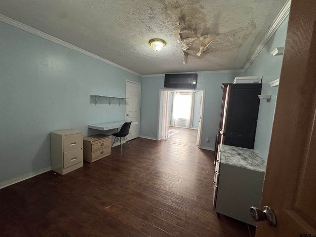 12463 Plum Dr., Lindale, TX 75771