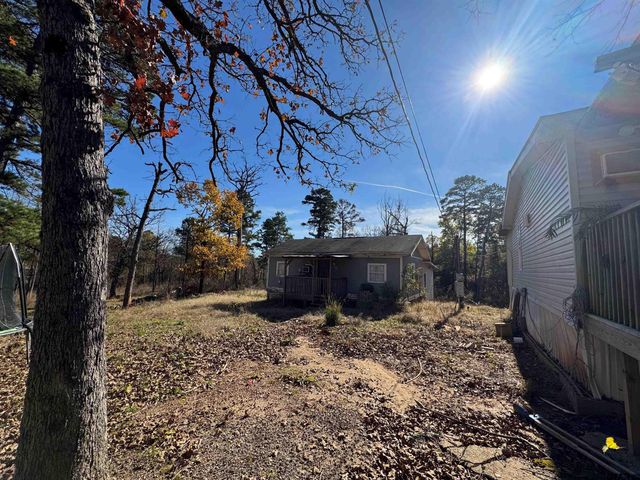 12463 Plum Dr., Lindale, TX 75771