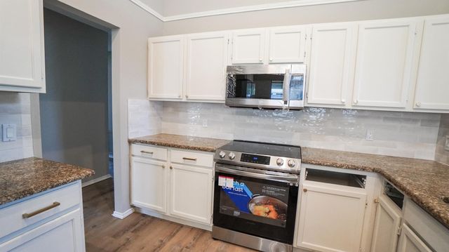7801 Estates Way, Rowlett, TX 75089