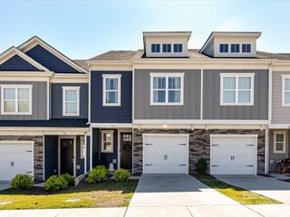 44 Woodsdale Place SE 9, Concord, NC 28025