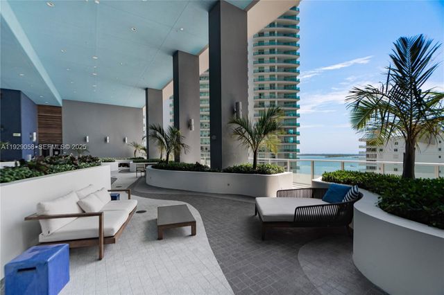 1300 Brickell Bay Dr 1912, Miami, FL 33131