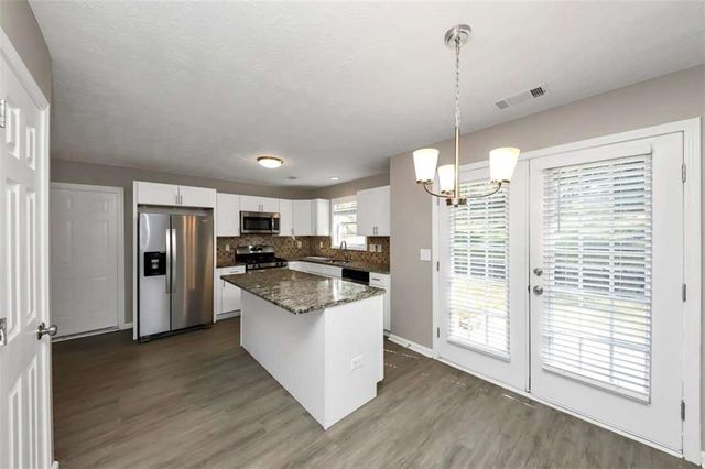 214 Kensington Trace, Stockbridge, GA 30281