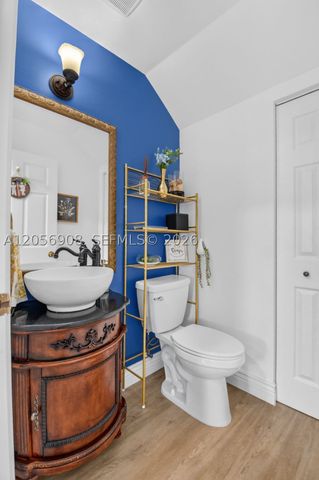 802 Landings Blvd, Green Acres, FL 33413