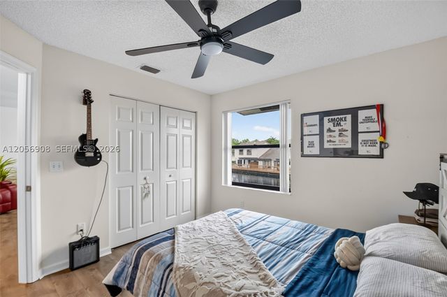 802 Landings Blvd, Green Acres, FL 33413
