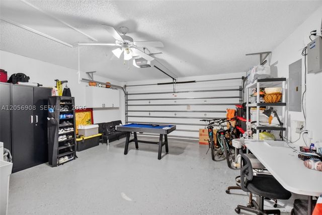 802 Landings Blvd, Green Acres, FL 33413