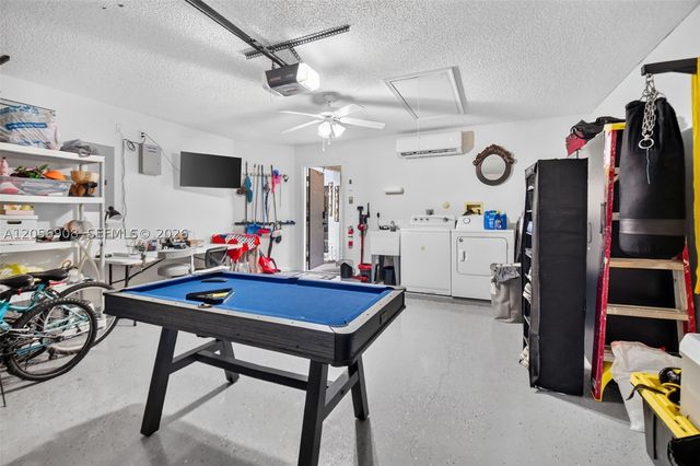 802 Landings Blvd, Green Acres, FL 33413