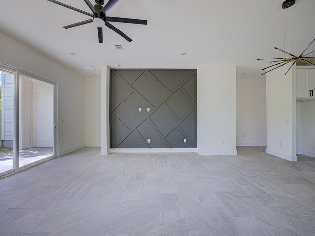 2005 Uphill LN A, Austin, TX 78741