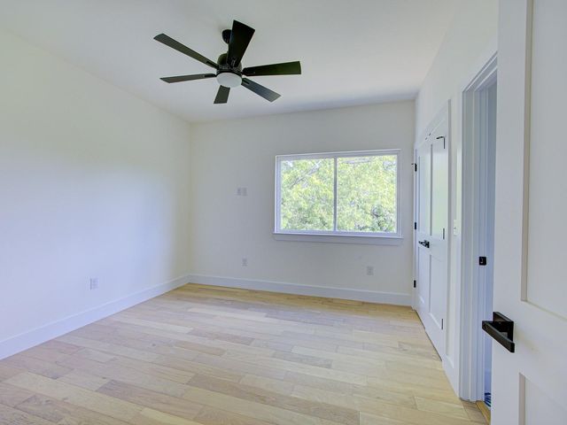 2005 Uphill LN A, Austin, TX 78741