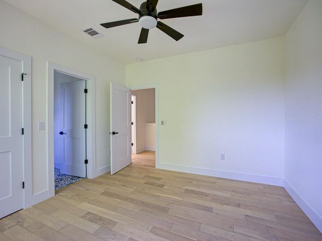 2005 Uphill LN A, Austin, TX 78741