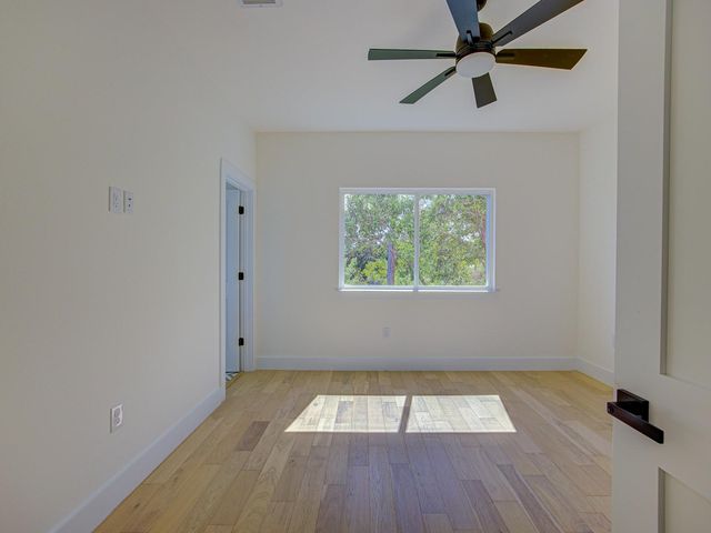 2005 Uphill LN A, Austin, TX 78741
