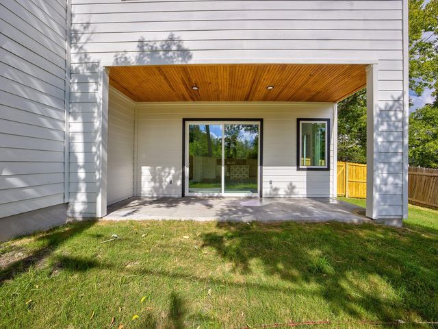 2005 Uphill LN A, Austin, TX 78741