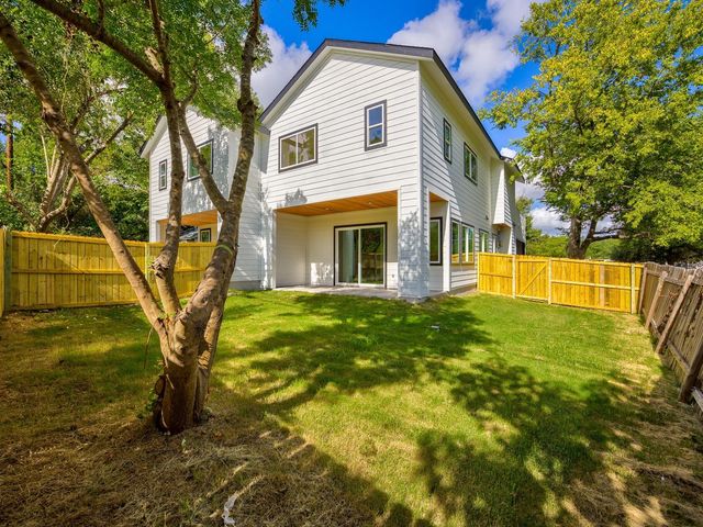 2005 Uphill LN A, Austin, TX 78741