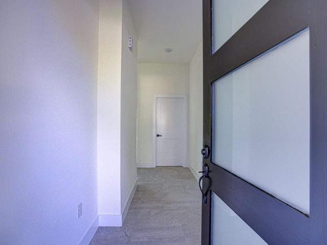 2005 Uphill LN A, Austin, TX 78741