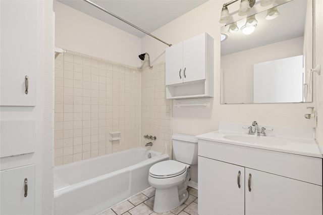 2800 Westhill DR 102, Austin, TX 78704