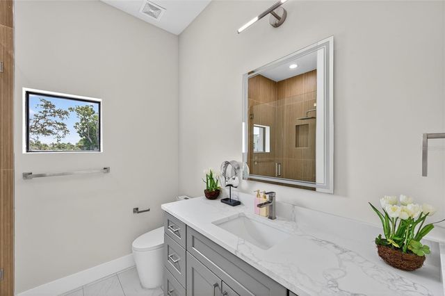 1935 SHORE ACRES BOULEVARD NE, St Petersburg, FL 33703