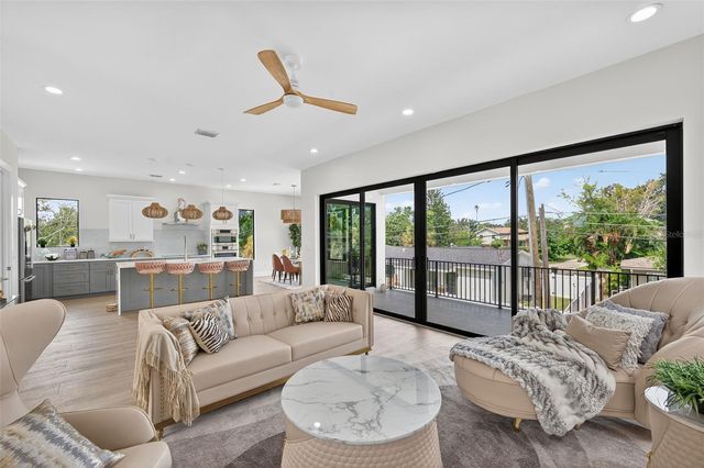 1935 SHORE ACRES BOULEVARD NE, St Petersburg, FL 33703