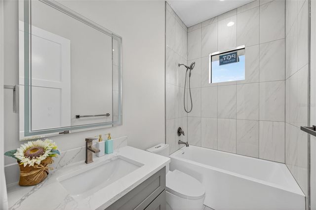 1935 SHORE ACRES BOULEVARD NE, St Petersburg, FL 33703
