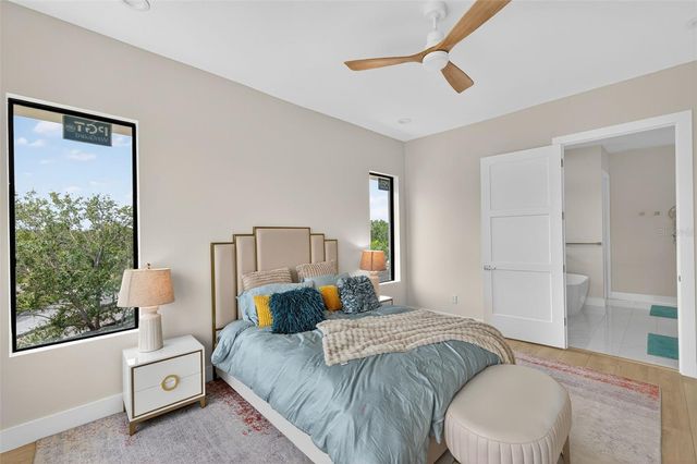 1935 SHORE ACRES BOULEVARD NE, St Petersburg, FL 33703