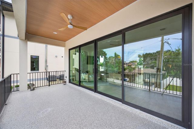 1935 SHORE ACRES BOULEVARD NE, St Petersburg, FL 33703