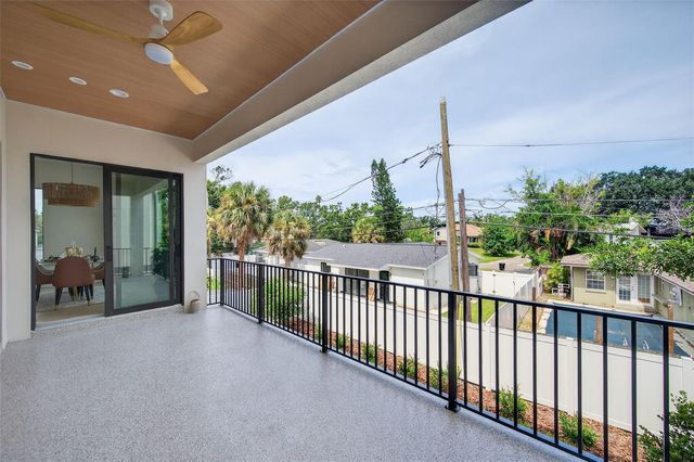1935 SHORE ACRES BOULEVARD NE, St Petersburg, FL 33703