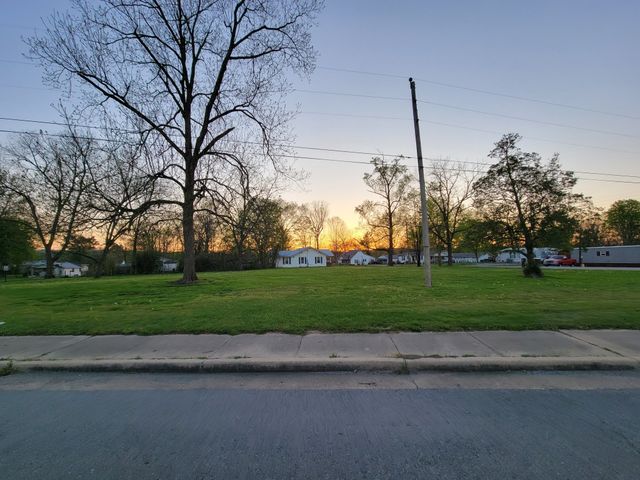 103 Main St, W, Wartrace, TN 37183